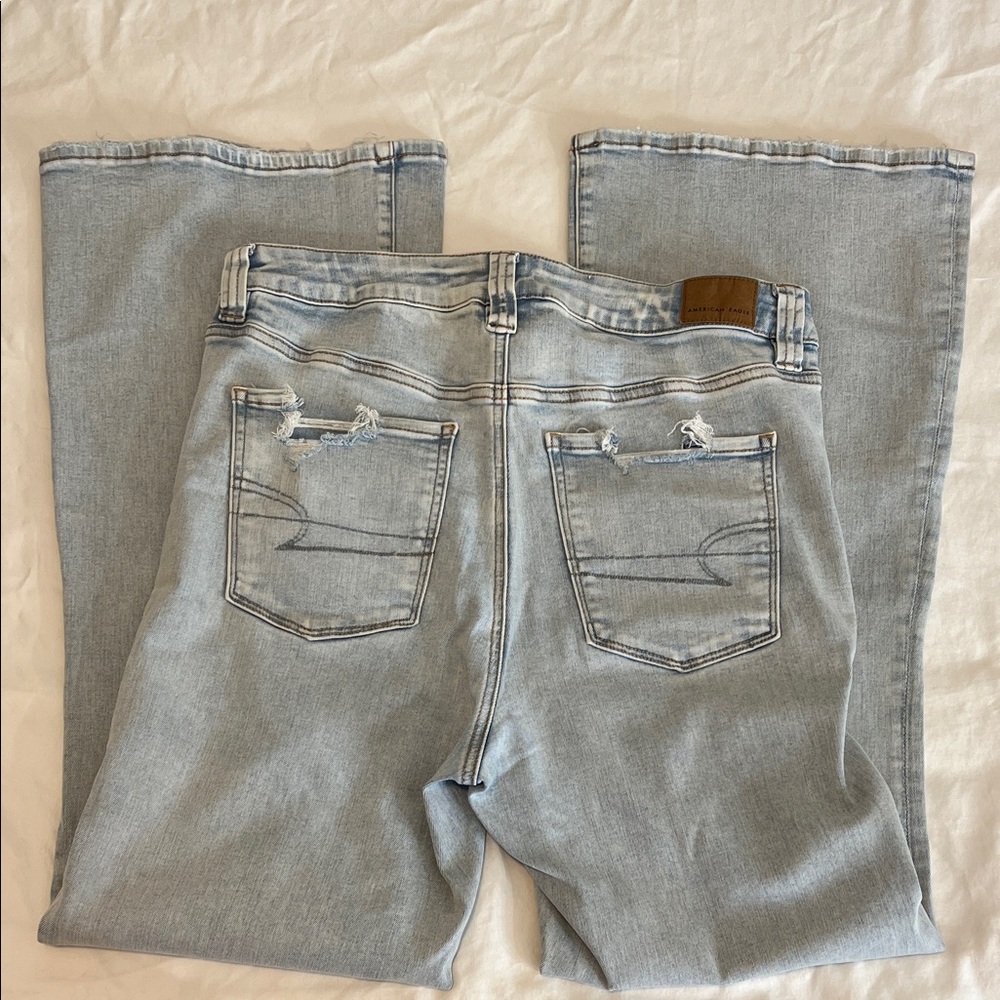 AE Light Wash Jeans - Picture 4 of 6
